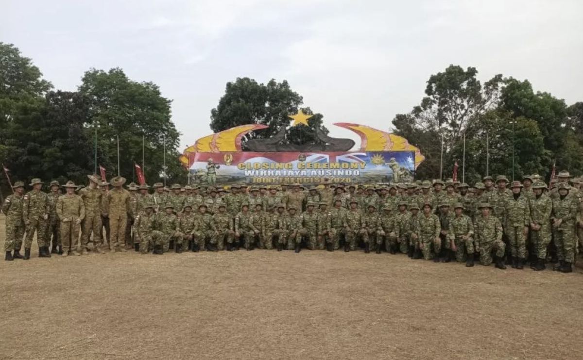 TNI AD dan Angkatan Darat Australia menggelar upacara penutupan Latihan Bersama Wirra Jaya Ausindo 2026 di Semarang, Jawa Tengah, Jumat (9/10/2026).