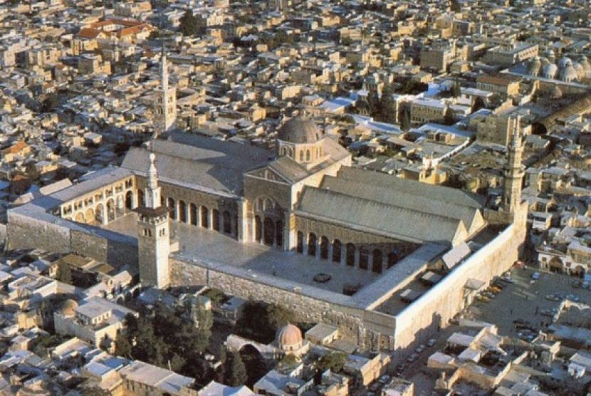 Dari Madinah hingga 1924: Menelusuri Sejarah dan Sistem Pemerintahan